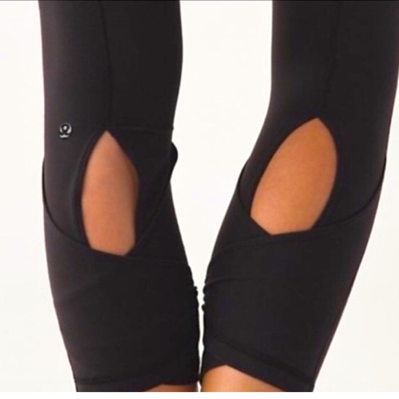 lululemon athletica Pants - Lululemon Yin To You Crop Skirted Keyhole Crop Leggings Size 2